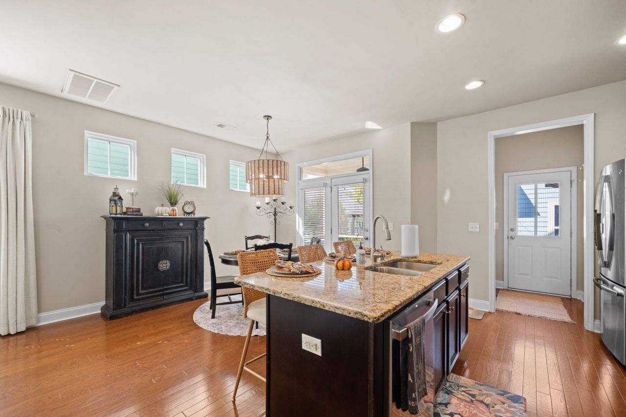 103 Green Grass Road Photo 8