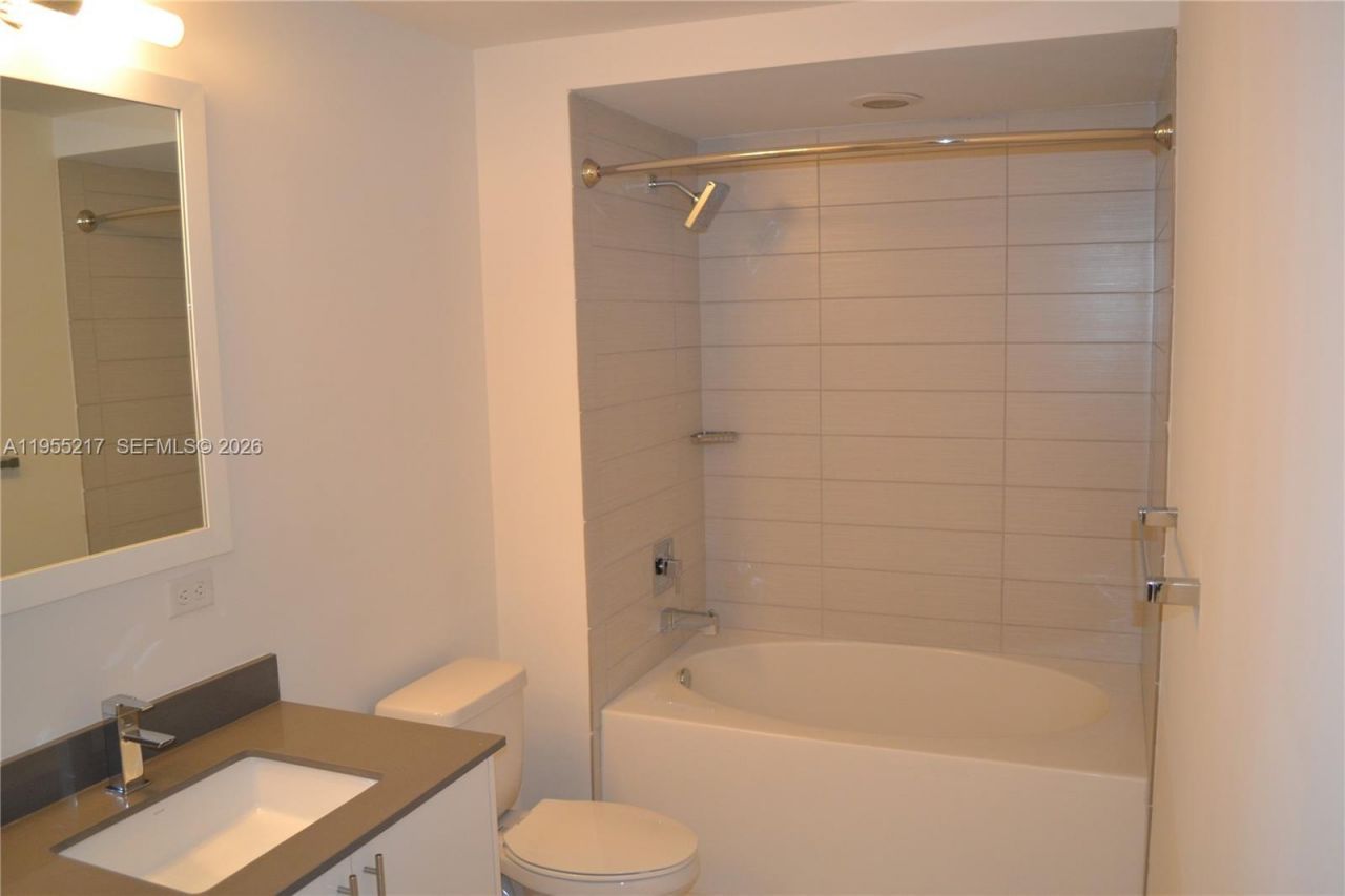 999 SW 1st Ave , Unit 3117, Miami, FL 33130 Photo