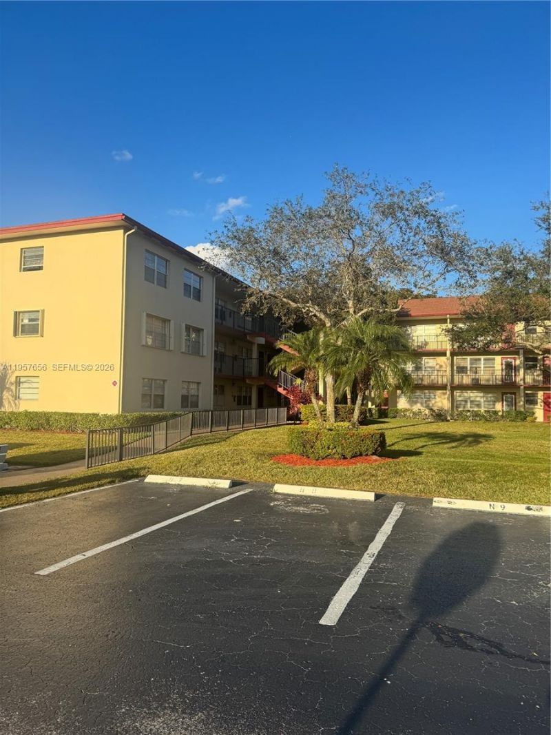 200 SW 132nd Way, Unit 207L, Pembroke Pines, FL 33027 Photo