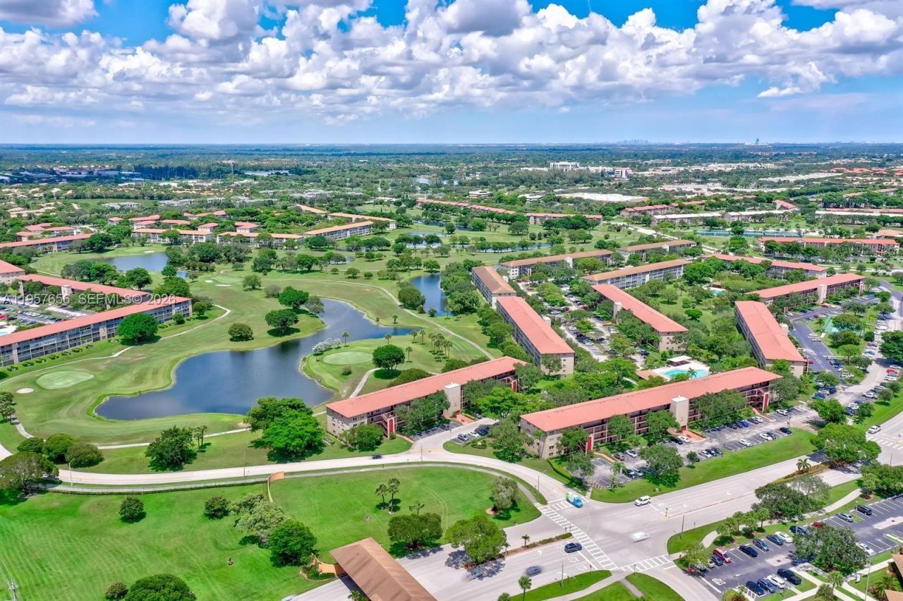 200 SW 132nd Way, Unit 207L, Pembroke Pines, FL 33027 Photo