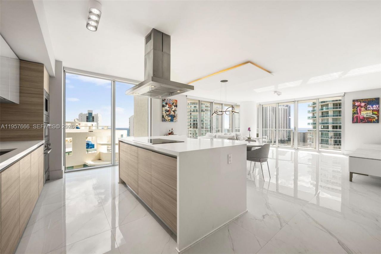 300 Sunny Isles Blvd , Unit 4-2202, Sunny Isles Beach, FL 33160 Photo