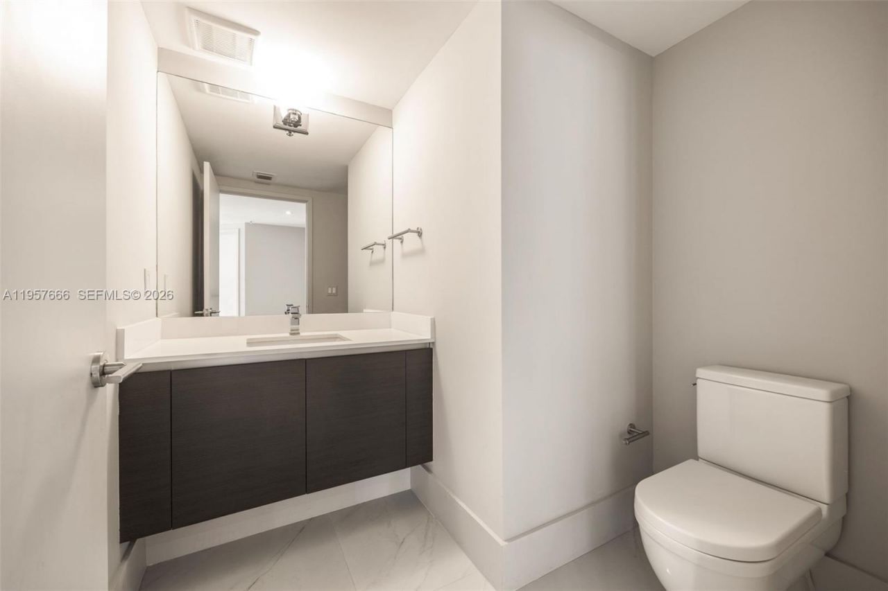 300 Sunny Isles Blvd , Unit 4-2202, Sunny Isles Beach, FL 33160 Photo