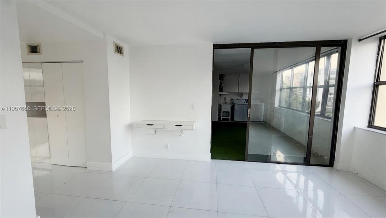 20441 NE 30th Ave, Unit 412-9, Aventura, FL 33180 Photo