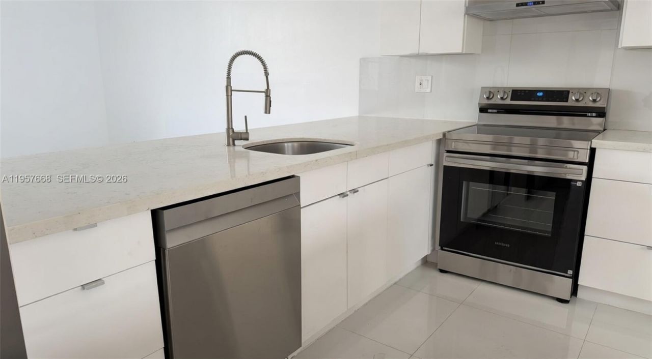 20441 NE 30th Ave, Unit 412-9, Aventura, FL 33180 Photo