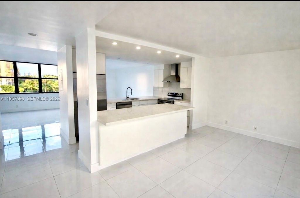 20441 NE 30th Ave, Unit 412-9, Aventura, FL 33180 Photo