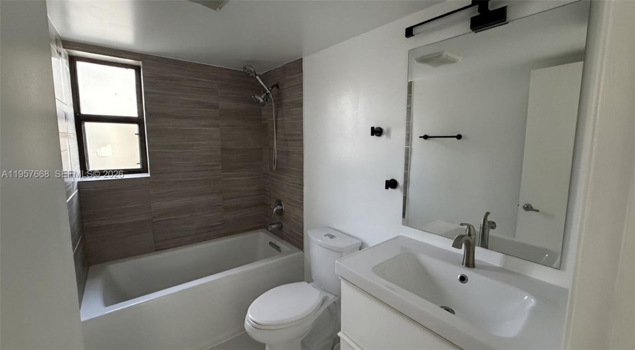 20441 NE 30th Ave, Unit 412-9, Aventura, FL 33180 Photo