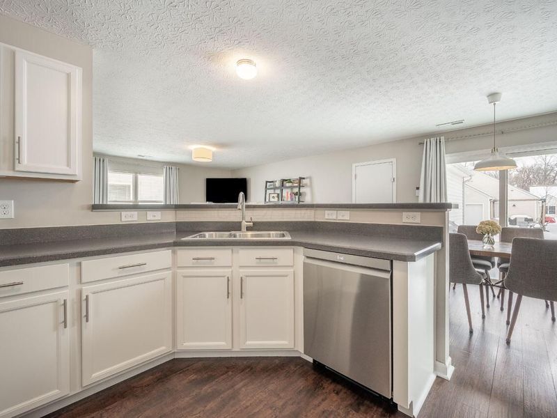 8714 Prairie Frost Lane, Lewis Center, OH 43035 Photo 13