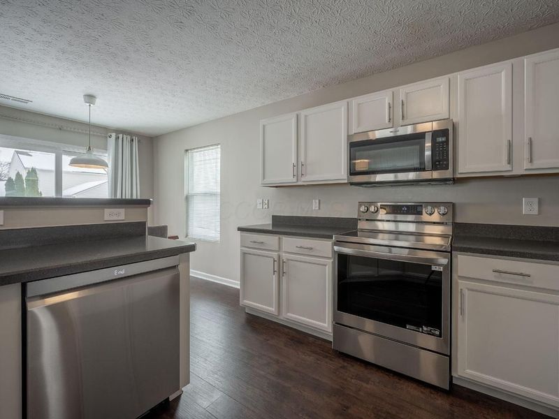 8714 Prairie Frost Lane, Lewis Center, OH 43035 Photo 14