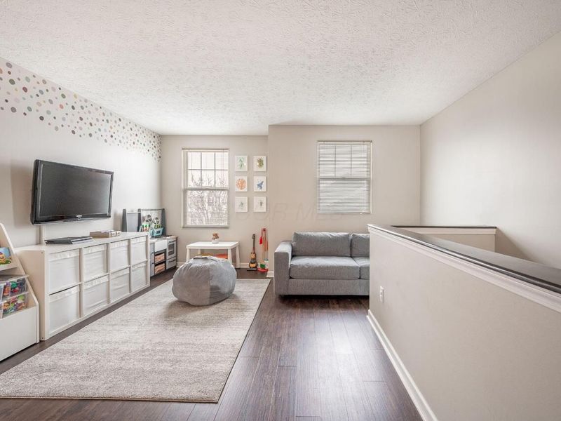 8714 Prairie Frost Lane, Lewis Center, OH 43035 Photo 18