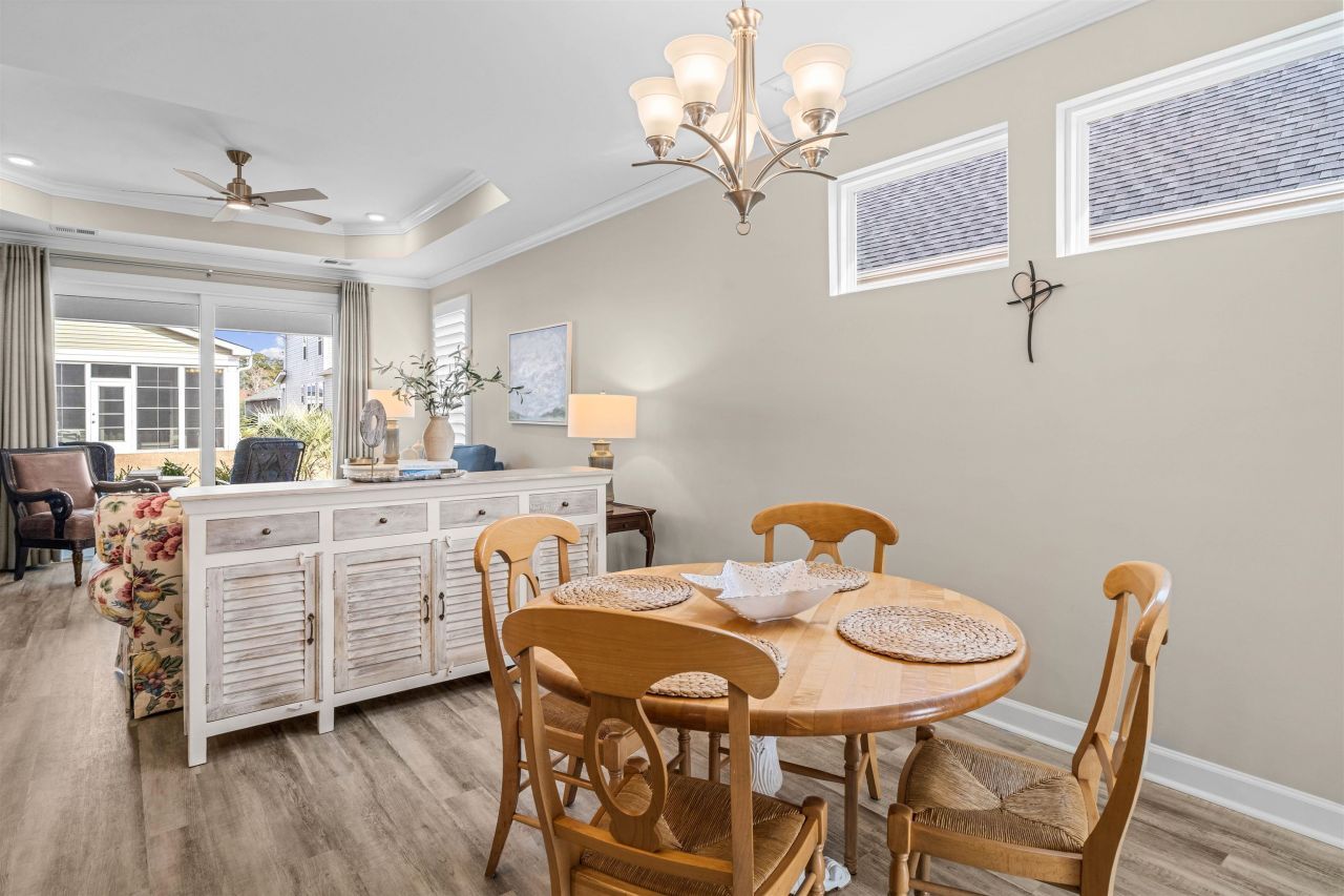 1011 Cascade Loop Photo 10