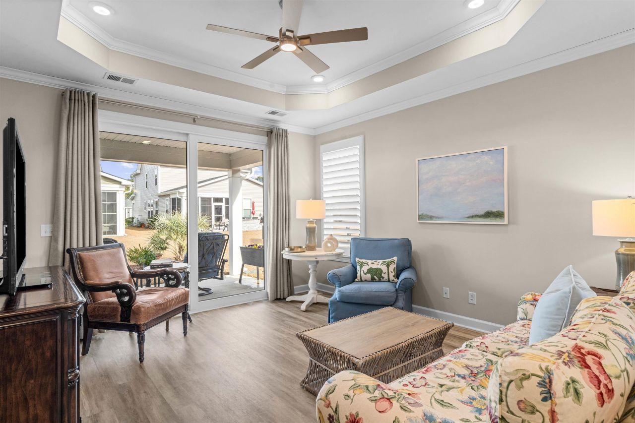 1011 Cascade Loop Photo 14