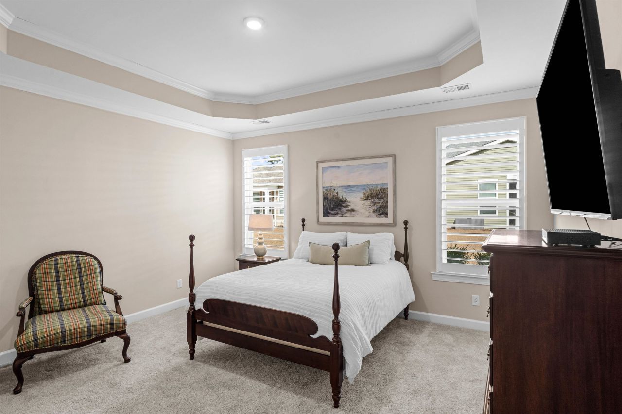 1011 Cascade Loop Photo 15