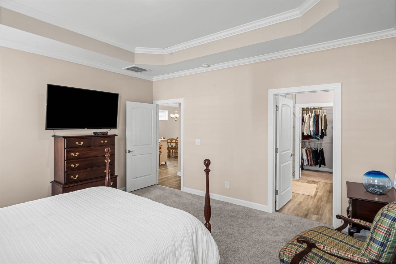 1011 Cascade Loop Photo 16