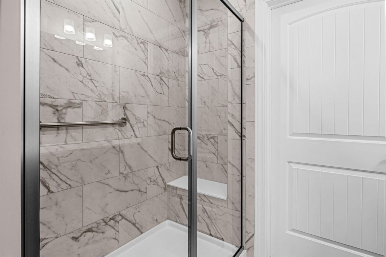 1011 Cascade Loop Photo 18