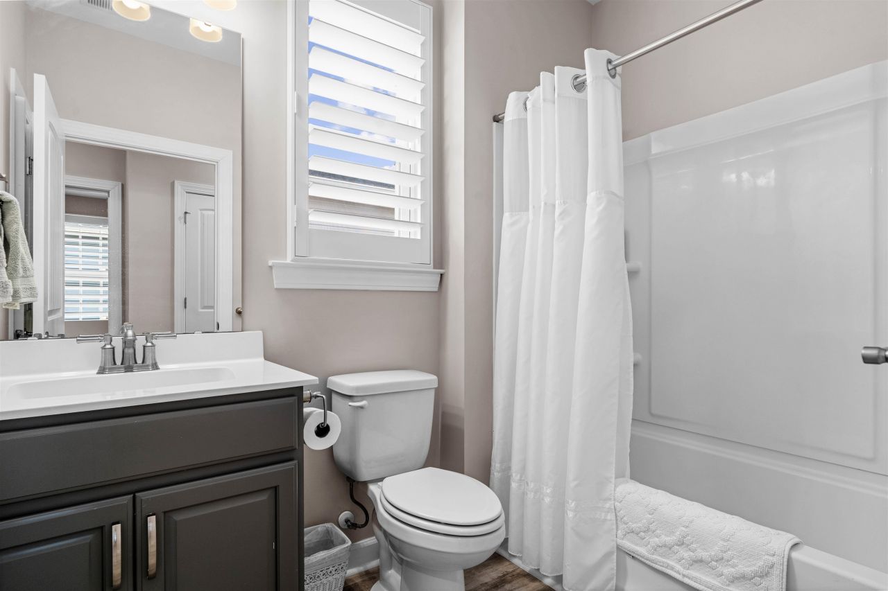 1011 Cascade Loop Photo 23