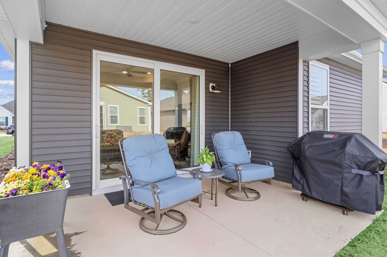 1011 Cascade Loop Photo 26