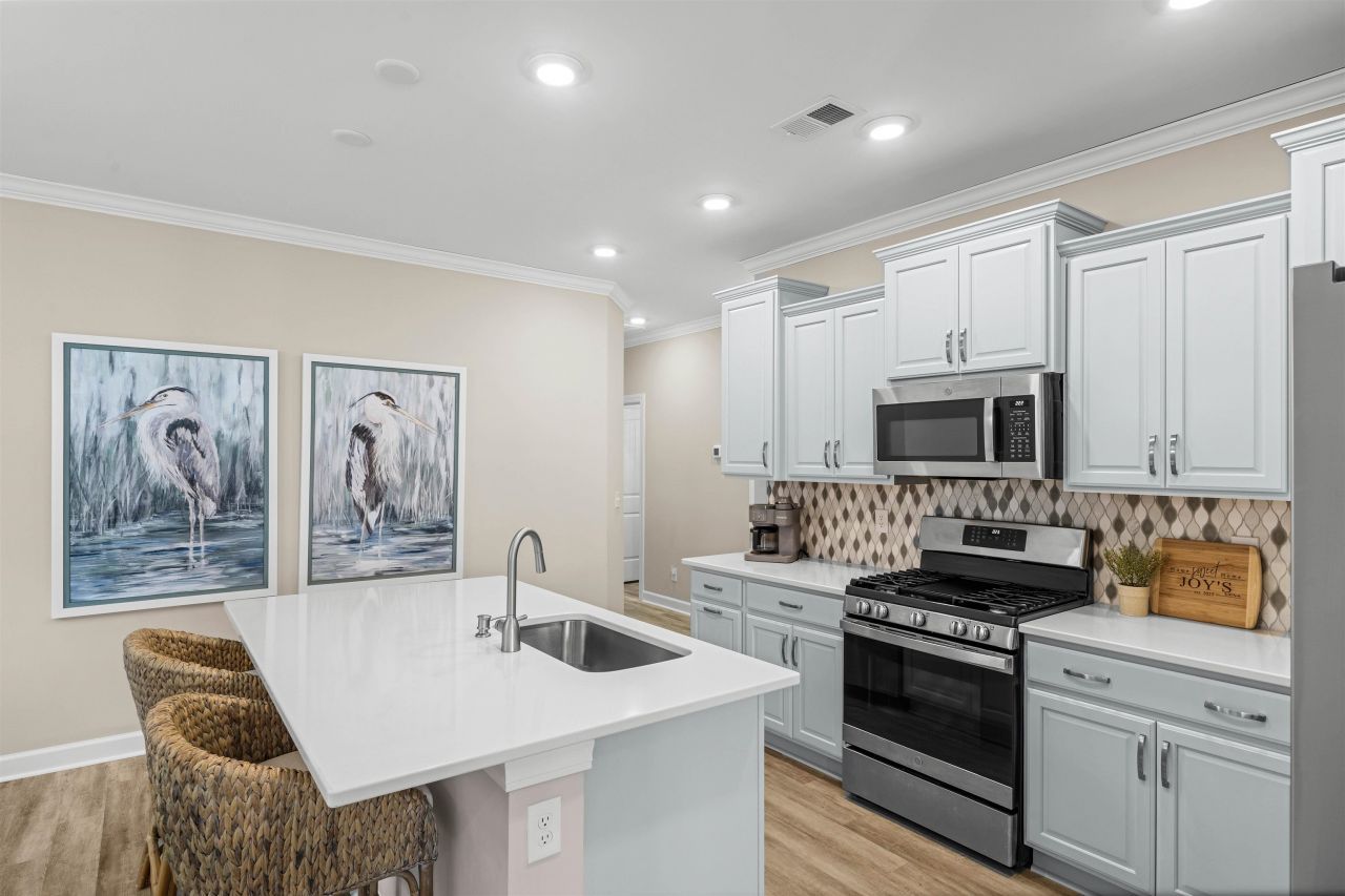 1011 Cascade Loop Photo 6