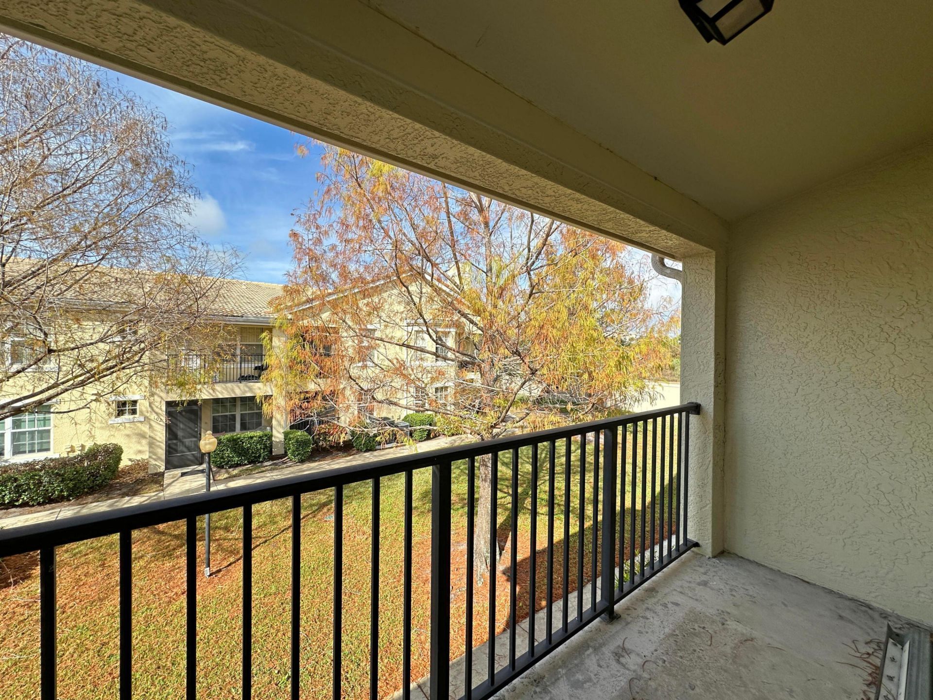 154 SW Peacock Boulevard, Unit 28-205, Port Saint Lucie, FL 34986 Photo