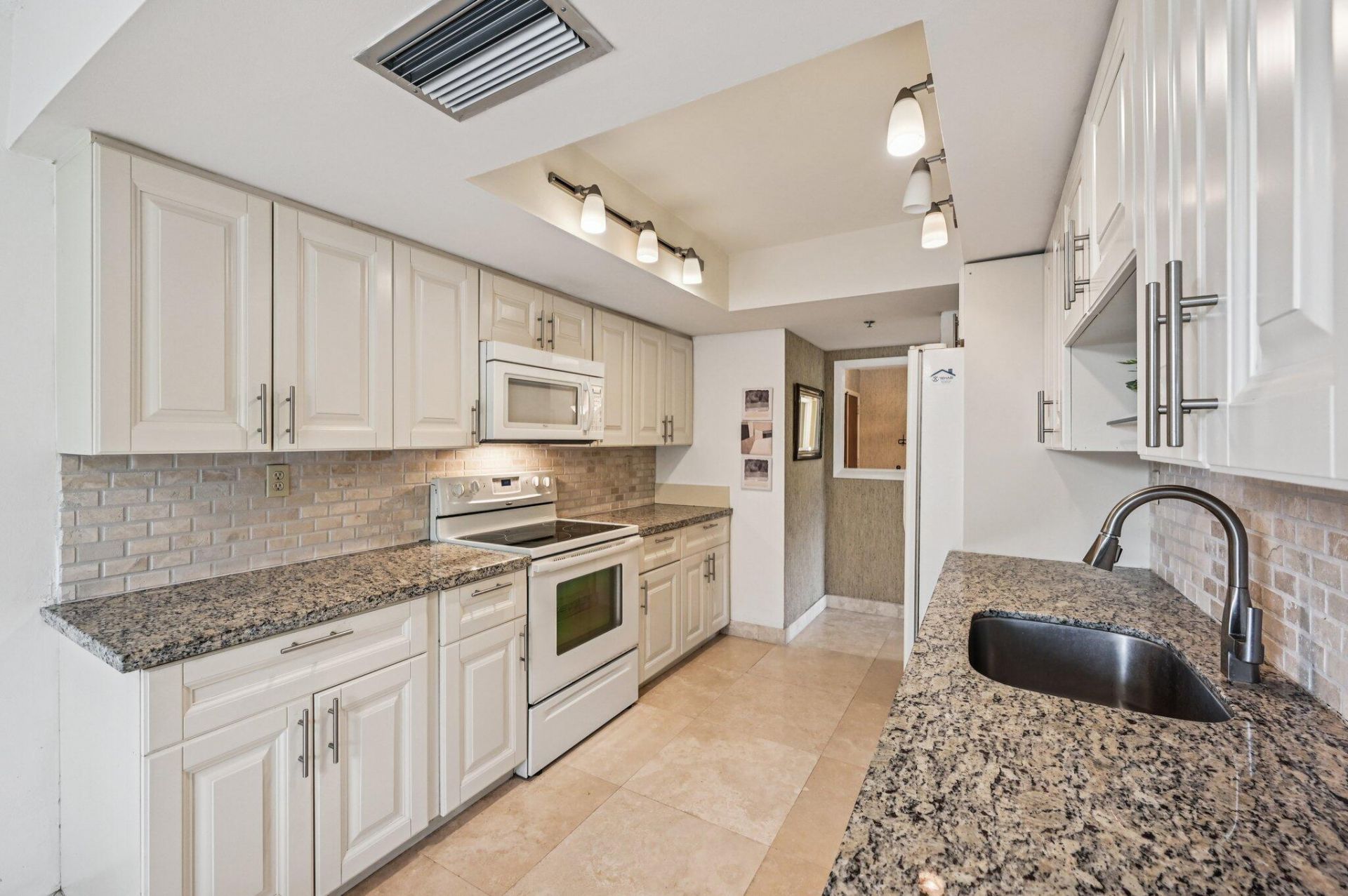 23200 Camino Del Mar, Unit 201, Boca Raton, FL 33433 Photo