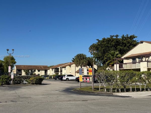 465 NW 210th St , Unit 103, Miami Gardens, FL 33169