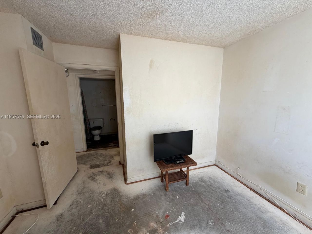 465 NW 210th St, Unit 103, Miami Gardens, FL 33169 Photo