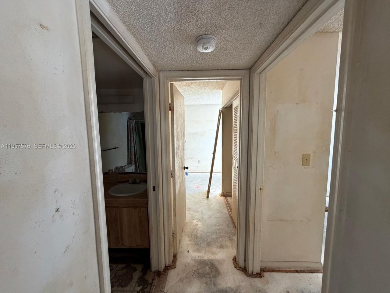 465 NW 210th St, Unit 103, Miami Gardens, FL 33169 Photo