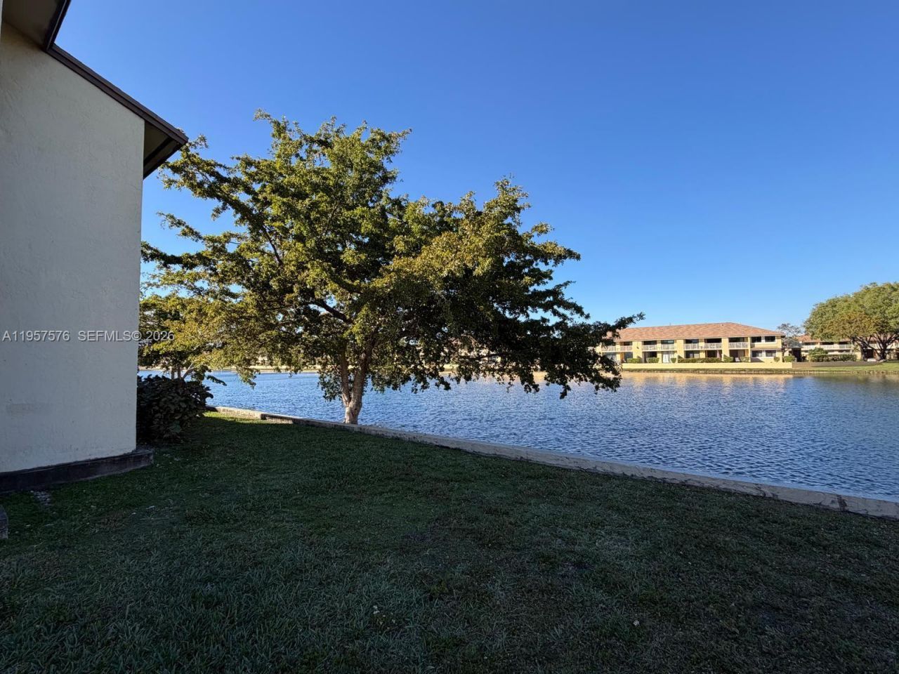 465 NW 210th St, Unit 103, Miami Gardens, FL 33169 Photo