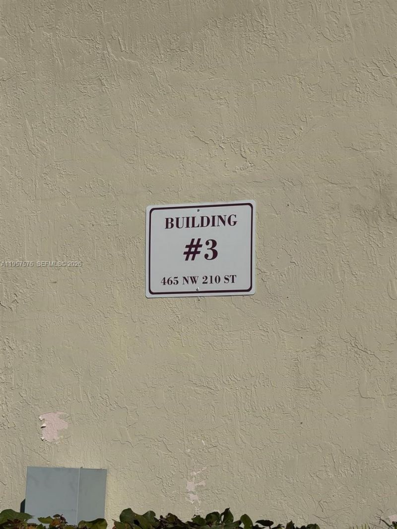 465 NW 210th St, Unit 103, Miami Gardens, FL 33169 Photo