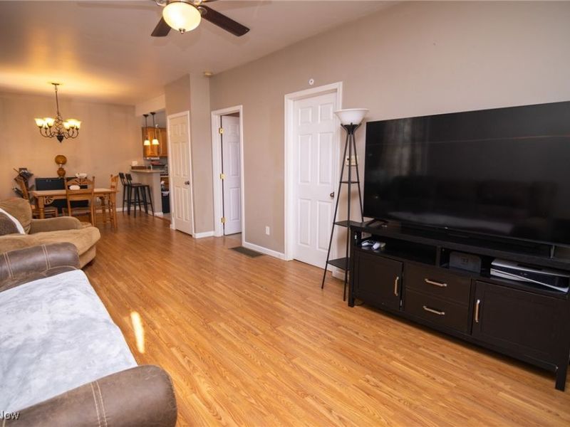 57 E 36th Street, Shadyside, OH 43947 Photo 4