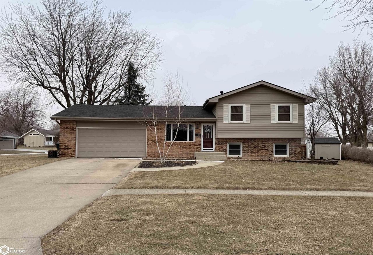 2007 N Main Street, Carroll, IA 51401 Main Photo