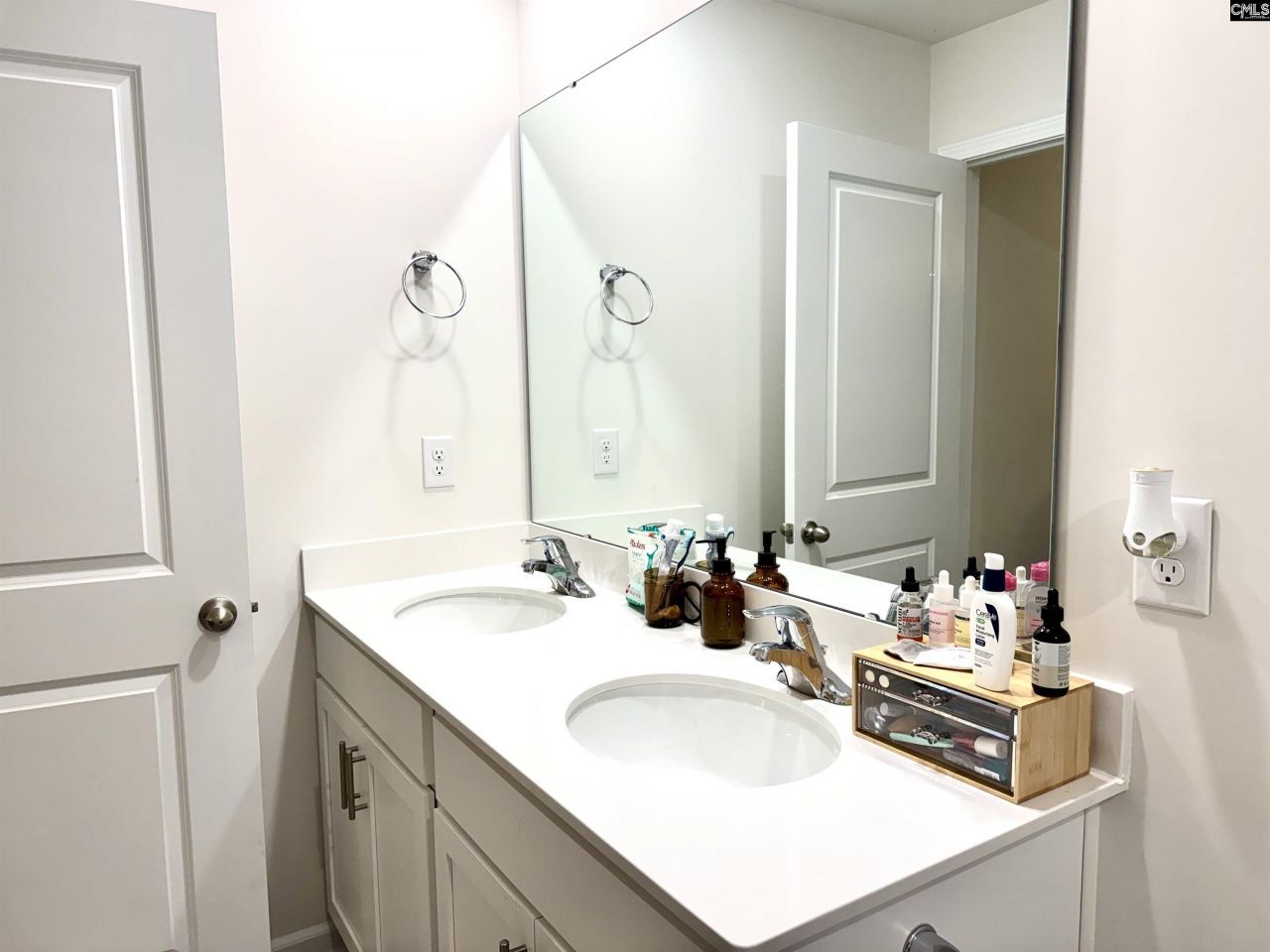 44 B Briar Forest Drive  Photo 15