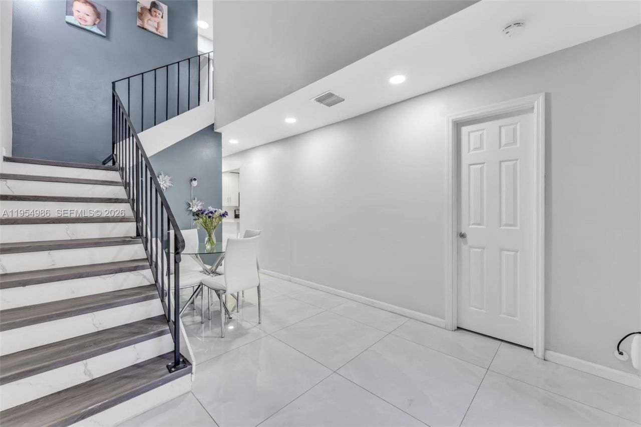 12233 SW 24th Ter, Unit 35, Miami, FL 33175 Photo