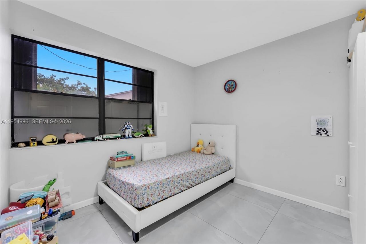 12233 SW 24th Ter, Unit 35, Miami, FL 33175 Photo