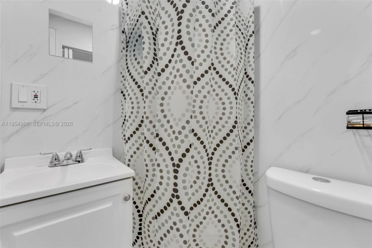 12233 SW 24th Ter, Unit 35, Miami, FL 33175 Photo