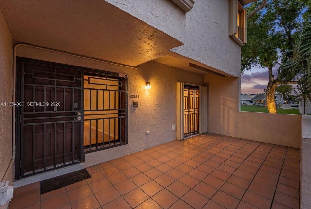 12233 SW 24th Ter, Unit 35, Miami, FL 33175 Photo