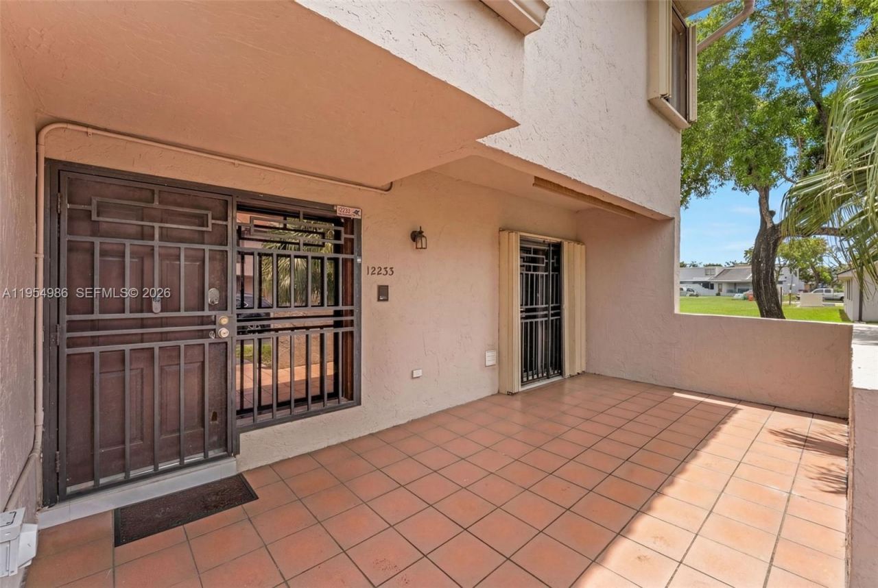 12233 SW 24th Ter, Unit 35, Miami, FL 33175 Photo