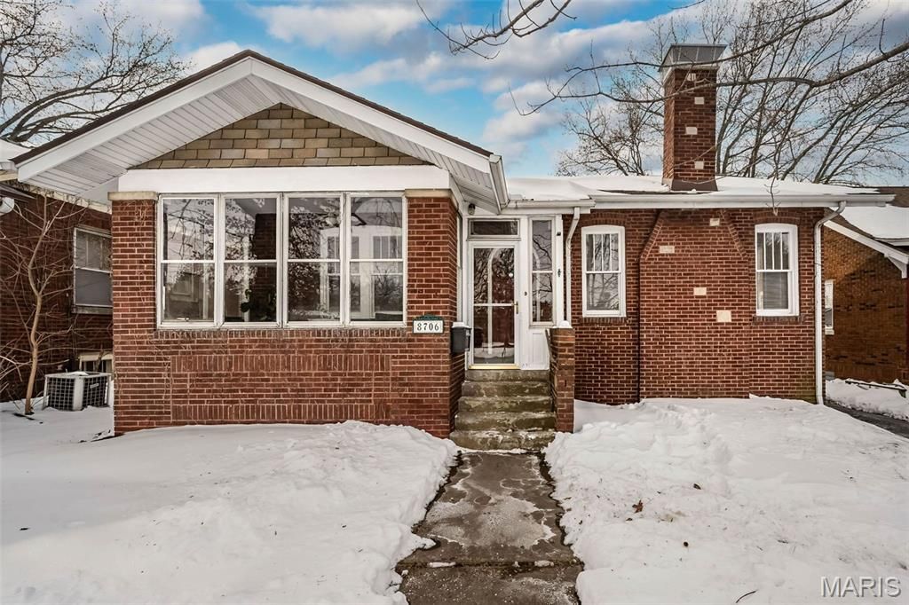 8706 W Main Street, Belleville, IL 62223 Main Photo