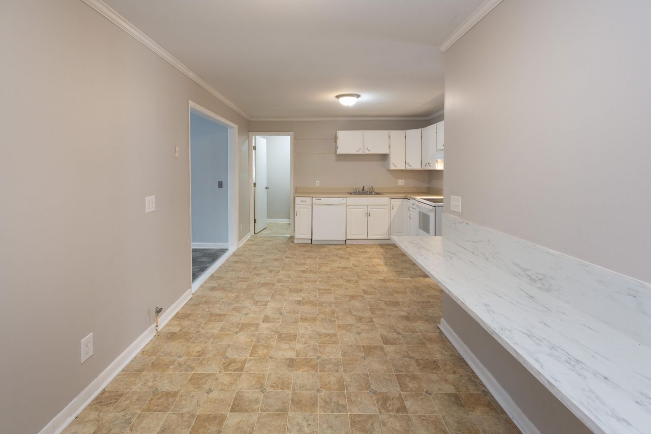 112 Dogwood Circle Photo 13