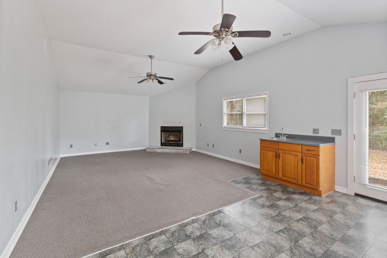 112 Dogwood Circle Photo 15