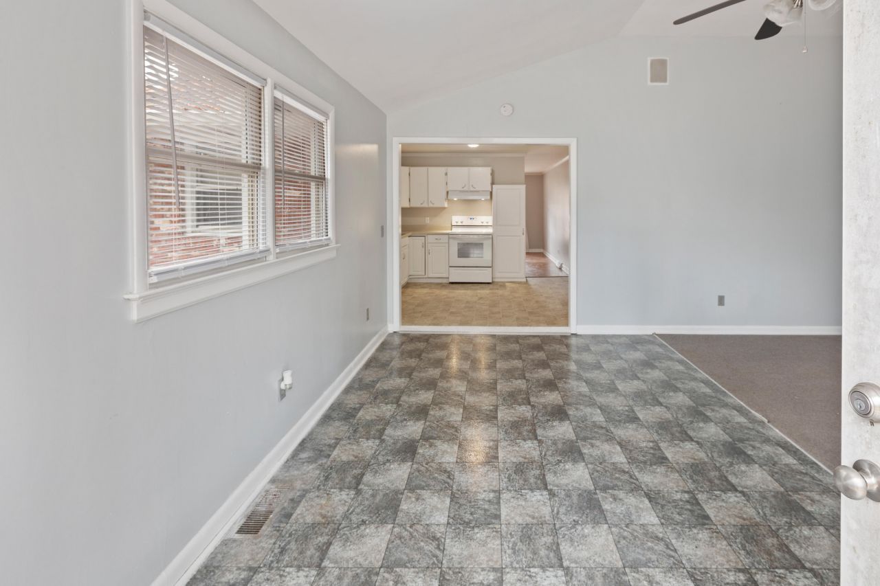 112 Dogwood Circle Photo 20