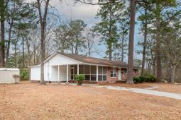 112 Dogwood Circle photo 4