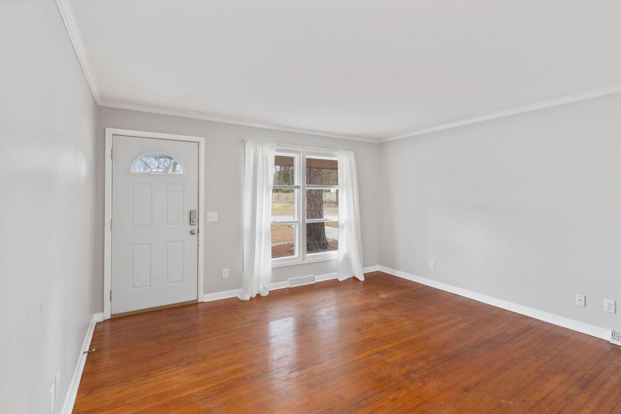 112 Dogwood Circle Photo 5