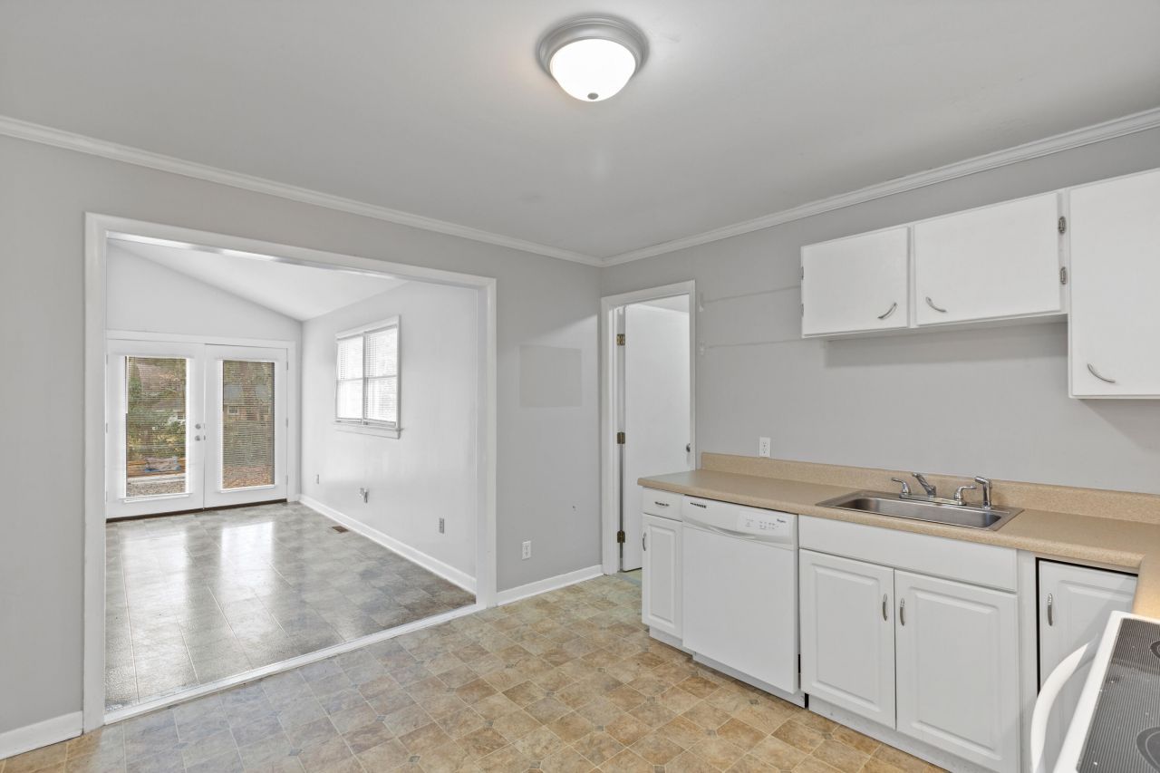 112 Dogwood Circle Photo 8