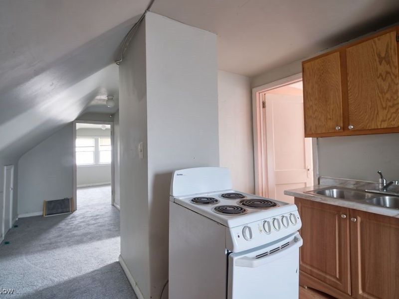 3790 E 146 Street, Cleveland, OH 44128 Photo 7