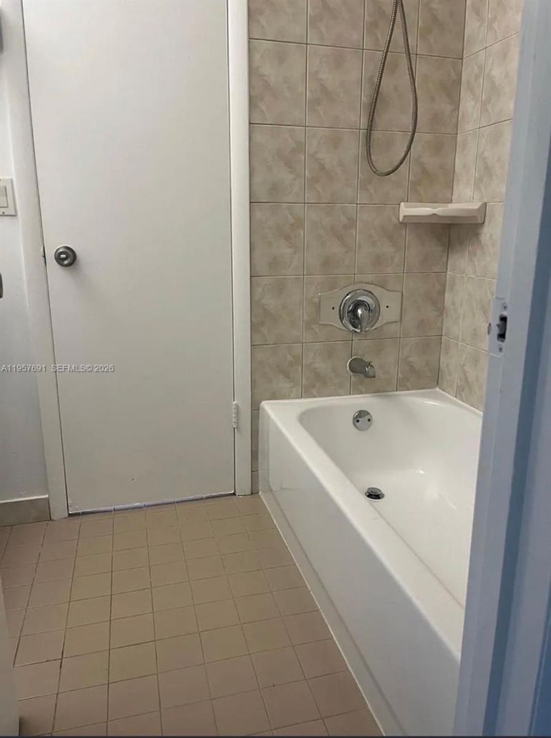 975 N Franklin Ave , Unit 975E, Homestead, FL 33034 Photo