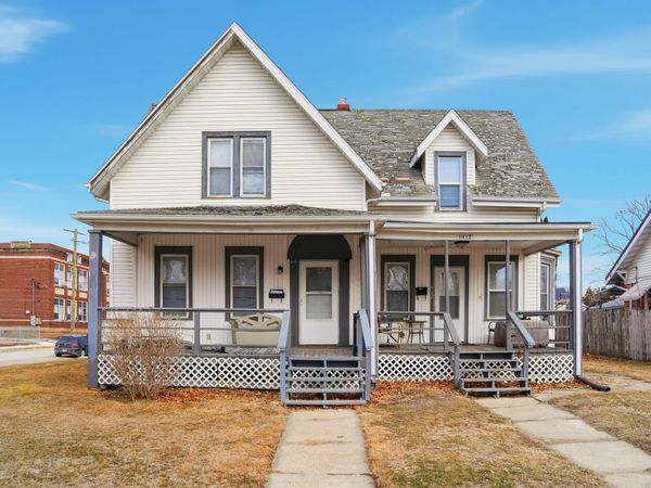 412 W 4th Street, Sterling, IL 61081