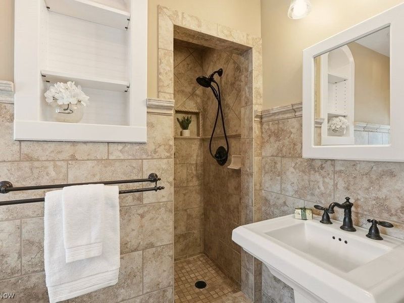 1153 Sunset View Drive, Akron, OH 44313 Photo 32