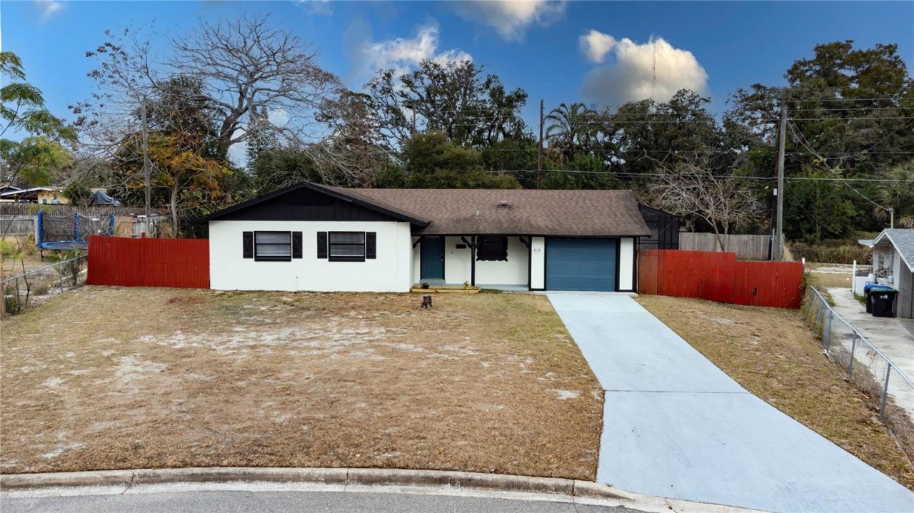 5831 Hornet Drive, Orlando, FL 32808 Main Photo