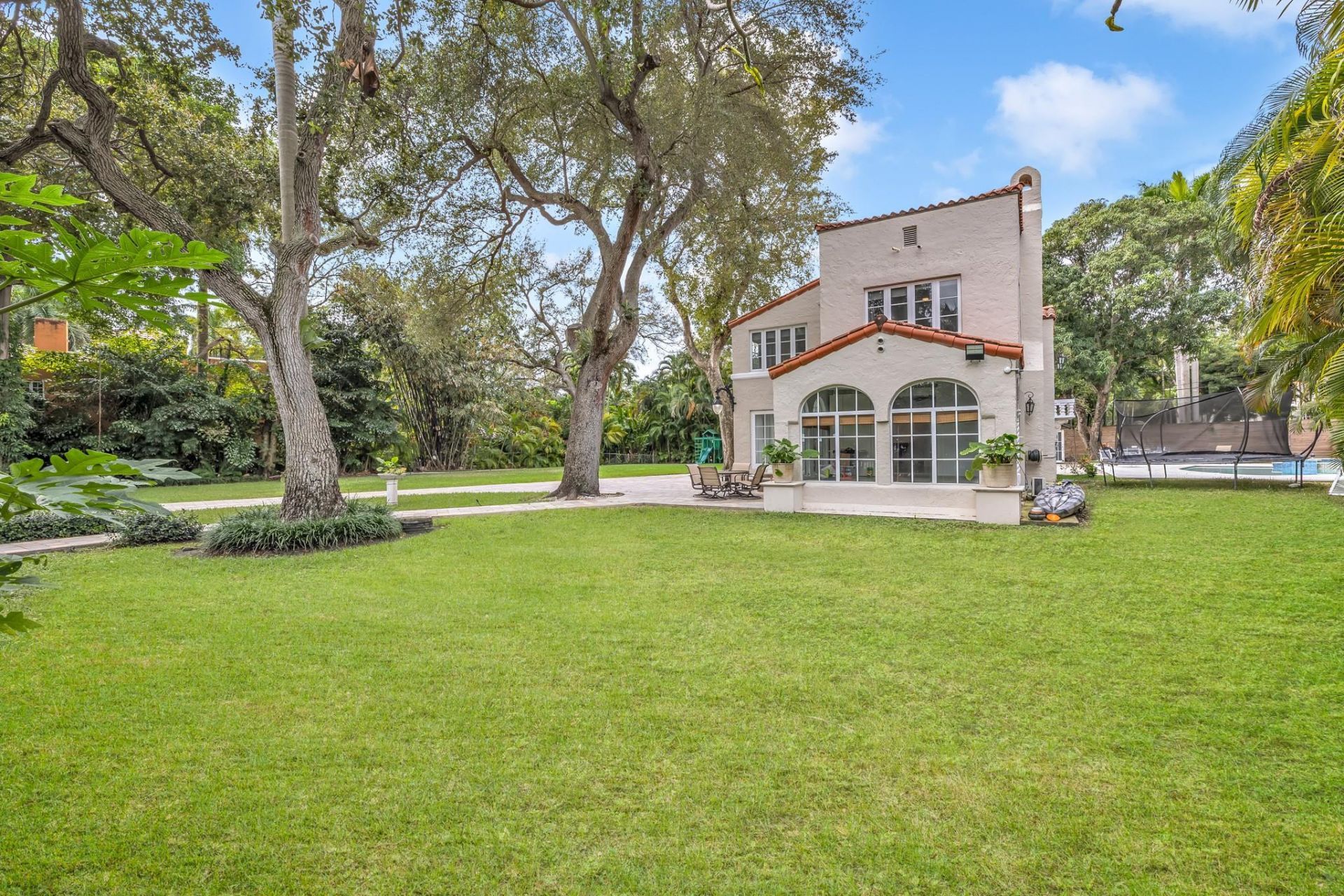 5960 N Bayshore Drive, Miami, FL 33137 Photo