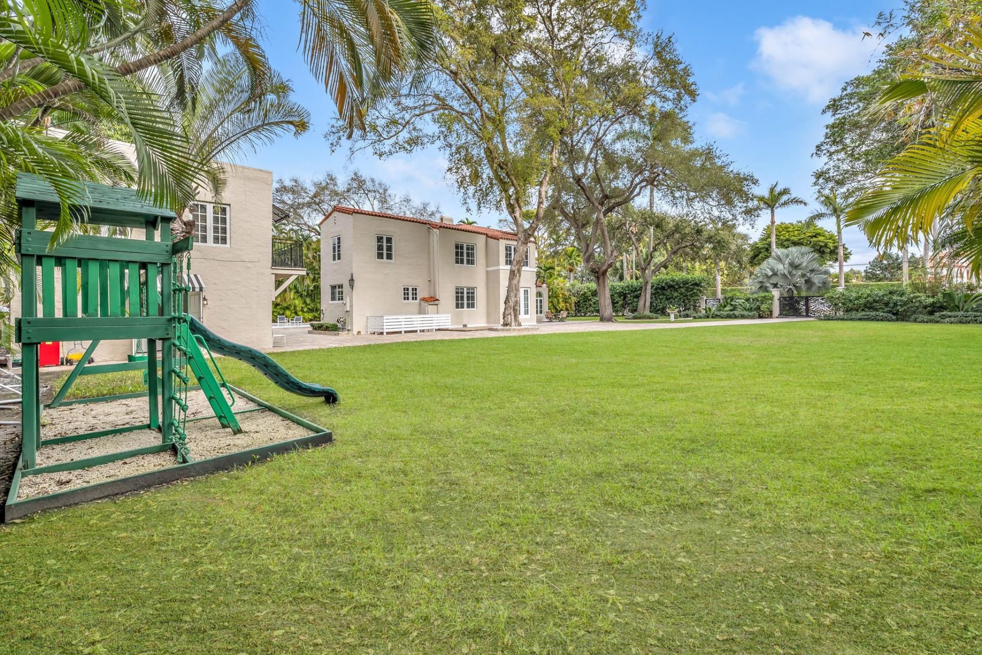 5960 N Bayshore Drive, Miami, FL 33137 Photo